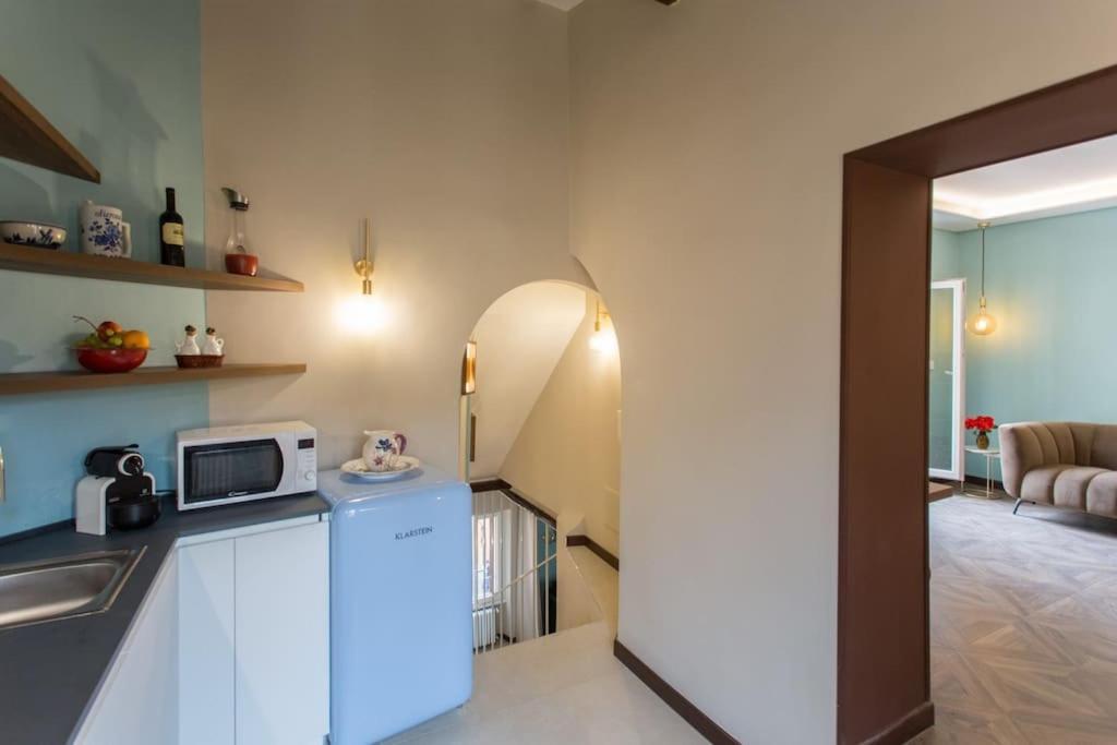Frangipane 31 Monti Terrace Apartment Рим Екстериор снимка